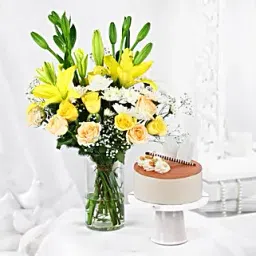 Golden Bliss Bouquet N Cake-picture-44