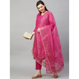 gosriki KALINI Women Pink Floral Printed Kurta with Trousers & With Dupatta-picture-28