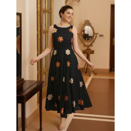 GoSriKi Plus Size Floral Embroidered Round Neck Thread Work Anarkali Kurta-picture-30