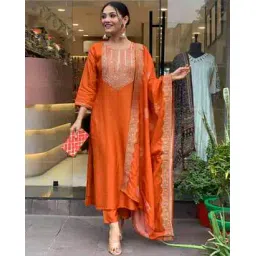 gosriki Women Embroidered Straight Kurta Set-picture-38