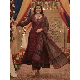 GoSriKi Women Ethnic Motifs Printed Panelled Kurta with Trousers & With Dupatta-picture-33