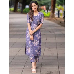 GoSriKi Women Floral Printed Regular Kurta with Trousers-image-23
