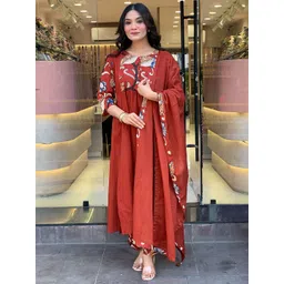 GoSriKi Women Printed Kurta with Palazzos & Dupatta-image-39