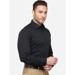 Greenfibre Men Black Regular Fit Solid Formal Shirt image 5