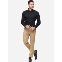 Greenfibre Men Black Regular Fit Solid Formal Shirt image 3