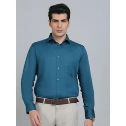 Greenfibre Men Slim Fit Cutaway Collar Solid Cotton Formal Shirt-picture-24