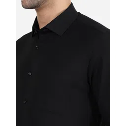 Greenfibre Slim Fit Spread Collar Chest Pocket Cotton Formal Shirt image 2