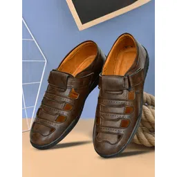 Groofer Men Fisherman Sandals-picture-15