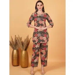 GUDWEARS Floral Printed Notch Neck Pure Cotton Tunic With Trousers-picture-19