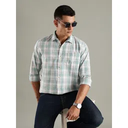 Guns & Sons Men Modern Fit Checked Spread Collar Cotton Casual Shirt-picture-16