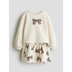 H&M 2-Piece Sweatshirt and Skirt Set-image-19