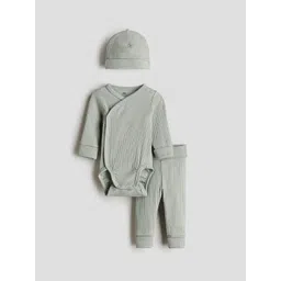 H&M Boys 3-Piece Room-To-Grow Set-picture-39