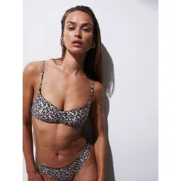 H&M Cheeky Bikini Bottoms-picture-13