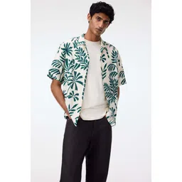 H&M Regular Fit Textured Resort Shirt-picture-21