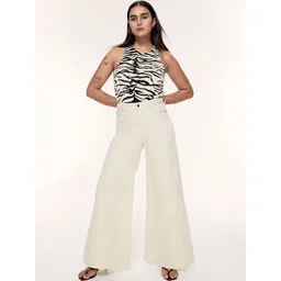 H&M Thong Body-picture-18