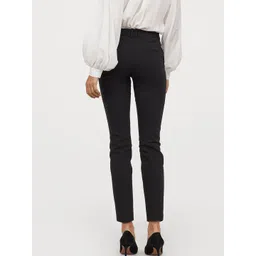 H&M Women Black Cigarette trousers image 3