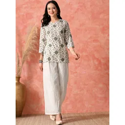 HARIKS Women Floral Printed Round Neck Three-Quarter Sleeves Top With Palazzos Co-Ords-picture-34