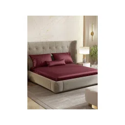 Haus & Kinder Crimson Velvet Fitted Bedsheet with Pillow Cover-picture-22