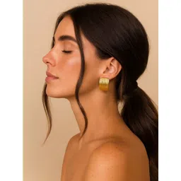 Haute Handles Classic Studs Earrings-picture-17