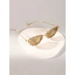 HAUTE SAUCE by Campus Sutra Women Cateye Sunglasses with Polarised Lens-picture-31