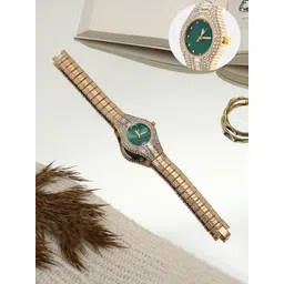 HAUTE SAUCE by Campus Sutra Women Embellished Dial & Stainless Steel Bracelet Style Straps Analogue Watch-picture-17