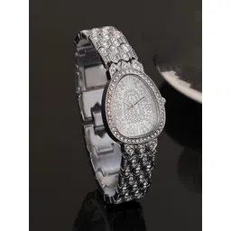 HAUTE SAUCE by Campus Sutra Women Embellished Dial & Stainless Steel Bracelet Style Straps Analogue Watch-picture-16