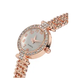 HAUTE SAUCE by Campus Sutra Women Embellished Dial & Stainless Steel Bracelet Style Straps Analogue Watch image 4