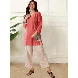 HERE&NOW Ethnic Motifs Embroidered V-Neck Thread Work Thread Work Kurti-picture-34