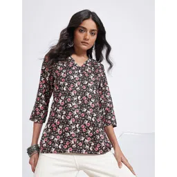 HERE&NOW Floral Print V-Neck Kurti-picture-12