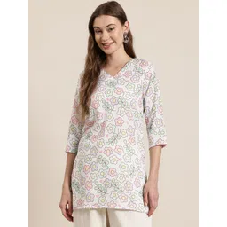 HERE&NOW Floral Printed V-Neck Kurti-picture-25