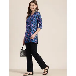 HERE&NOW Leaves Printed V-Neck Straight Kurti-picture-25