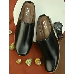 HERE&NOW Men Black Slip-On Comfort Sandals-picture-40