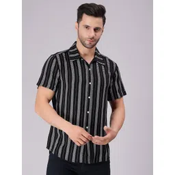 HERE&NOW Men Comfort Spread Collar Geometric Printed Cotton Casual Shirt-picture-39