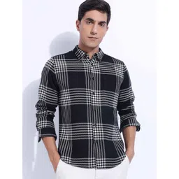 HERE&NOW Men Slim Fit Button-Down Collar Checked Cotton Casual Shirt-picture-24