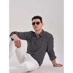 HERE&NOW Men Slim Fit Opaque Striped Casual Shirt image 5