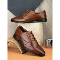 HERE&NOW Men Tan Brown Textured Formal Brogues-picture-15