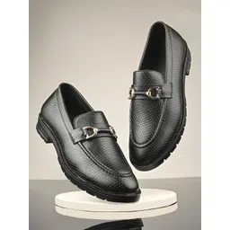 HERE&NOW Men Textured Round Toe Slip-On Loafers-picture-22