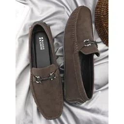 HERE&NOW Men Textured Slip-On Sneakers-picture-28