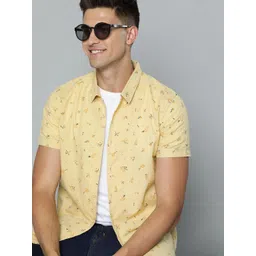 HERE&NOW Men Yellow & Black Pure Cotton Slim Fit Floral Printed Casual Shirt-picture-37