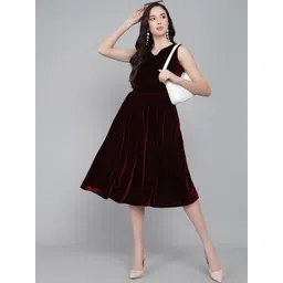 here&now Moda Rapido Solid Velvet Fit & Flare Midi sleevelessDress-picture-25