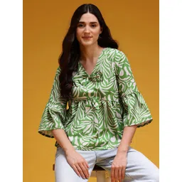 HERE&NOW Printed Bell Sleeve Empire Top-picture-11