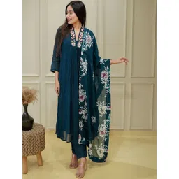 HERE&NOW Women Floral Embroidered Regular Thread Work Kurta with Trousers & With Dupatta-picture-31