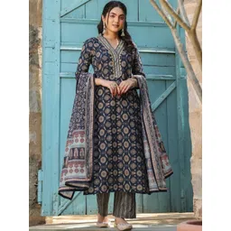 HERE&NOW Women Floral Printed Regular Kurti with Trousers & With Dupatta-picture-29