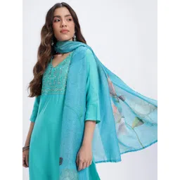 HERE&NOW Zari Embroidered Mirror Work V-Neck Straight Kurta with Trousers & Dupatta-picture-18