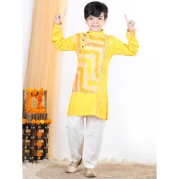 Here&Now X Kinder Kids Boys Floral Embroidered Regular Thread Work Pure Cotton Kurta with Trousers-picture-18