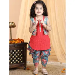 Here&Now X Kinder Kids Girls Ethnic Motifs Printed Regular Gotta Patti Pure Cotton Kurta with Dhoti Pants-picture-25