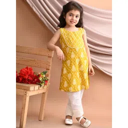 Here&Now X Kinder Kids Girls Floral Printed Regular Pure Cotton Kurti with Trousers-picture-24