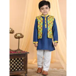 here&now x kinder kids Kinder Kids Boys Pure Cotton Straight Kurta With Pyjamas & Jacket-picture-28