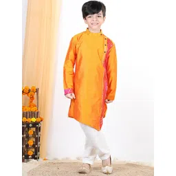 here&now x kinder kids Kinder Kids Boys Yellow Asymmetric Pure Cotton Kurta with Pyjamas-picture-49