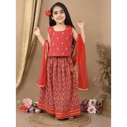 here&now x kinder kids Kinder Kids Girls Printed Thread Work Ready to Wear Lehenga & Blouse With Dupatta-picture-33